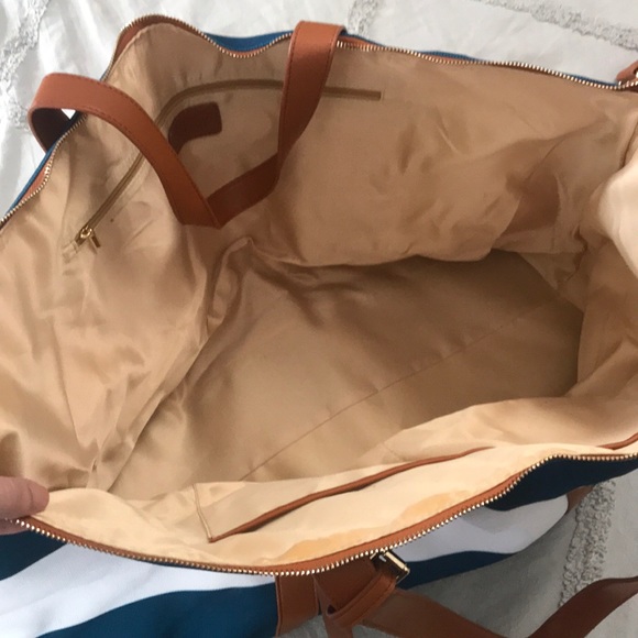 Wide-mouth Weekender bag - Picture 2 of 5